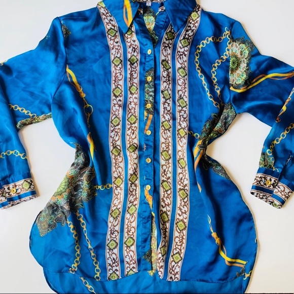 vipavadee Tops - VINTAGE VIPAVADEE Top Shirt 💙💛